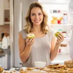 Une diététicienne révèle ses 7 meilleurs snacks anti-fringales pour ne plus avoir faim entre les repas